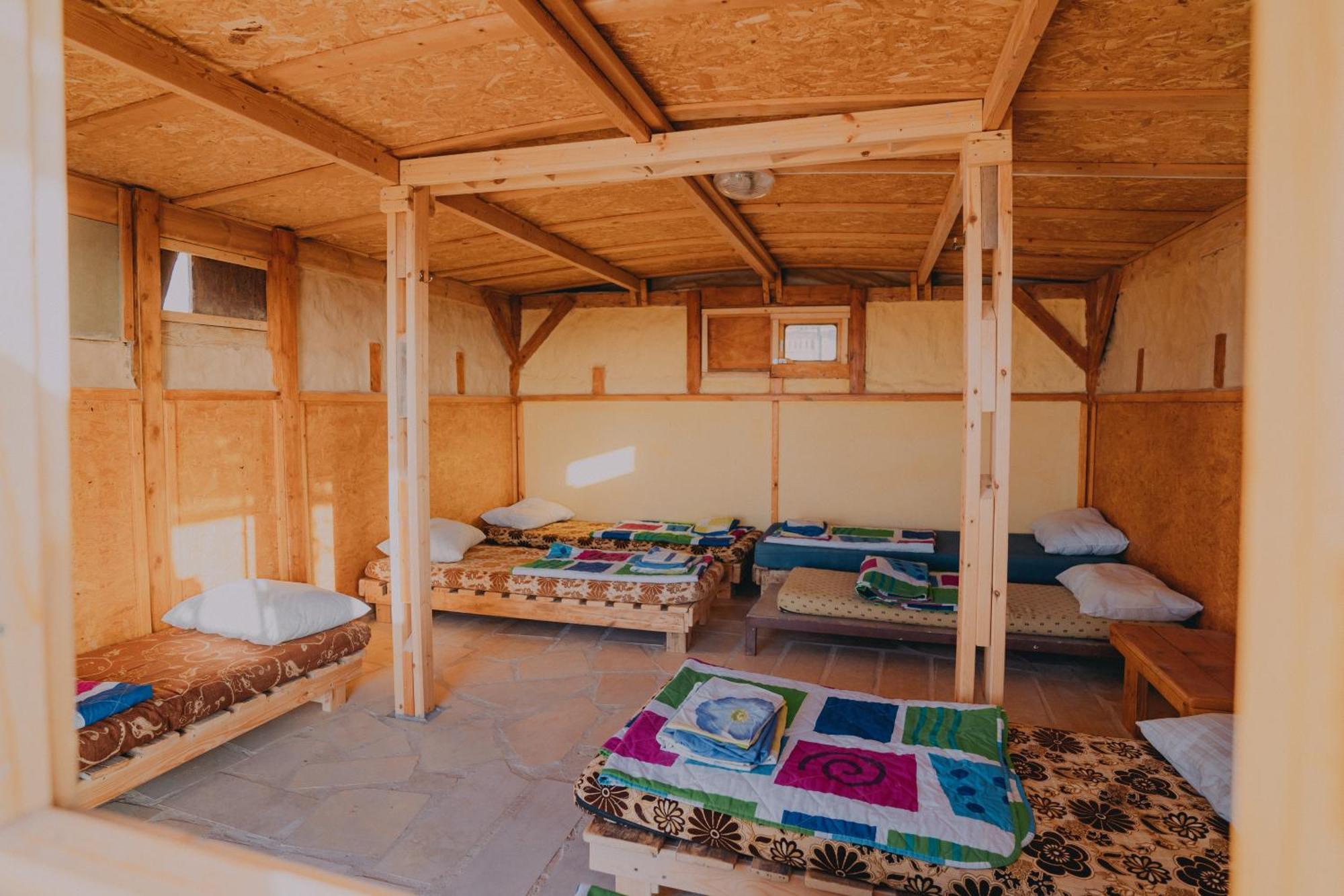 Desert Shade Camp חוות צל מדבר ميتزبي رامون المظهر الخارجي الصورة